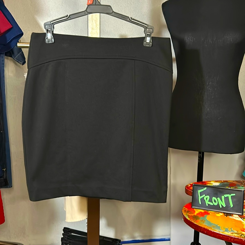 Michael Kors Black Knit Mini Skirt, Pleated, w zipper and small slit in the back